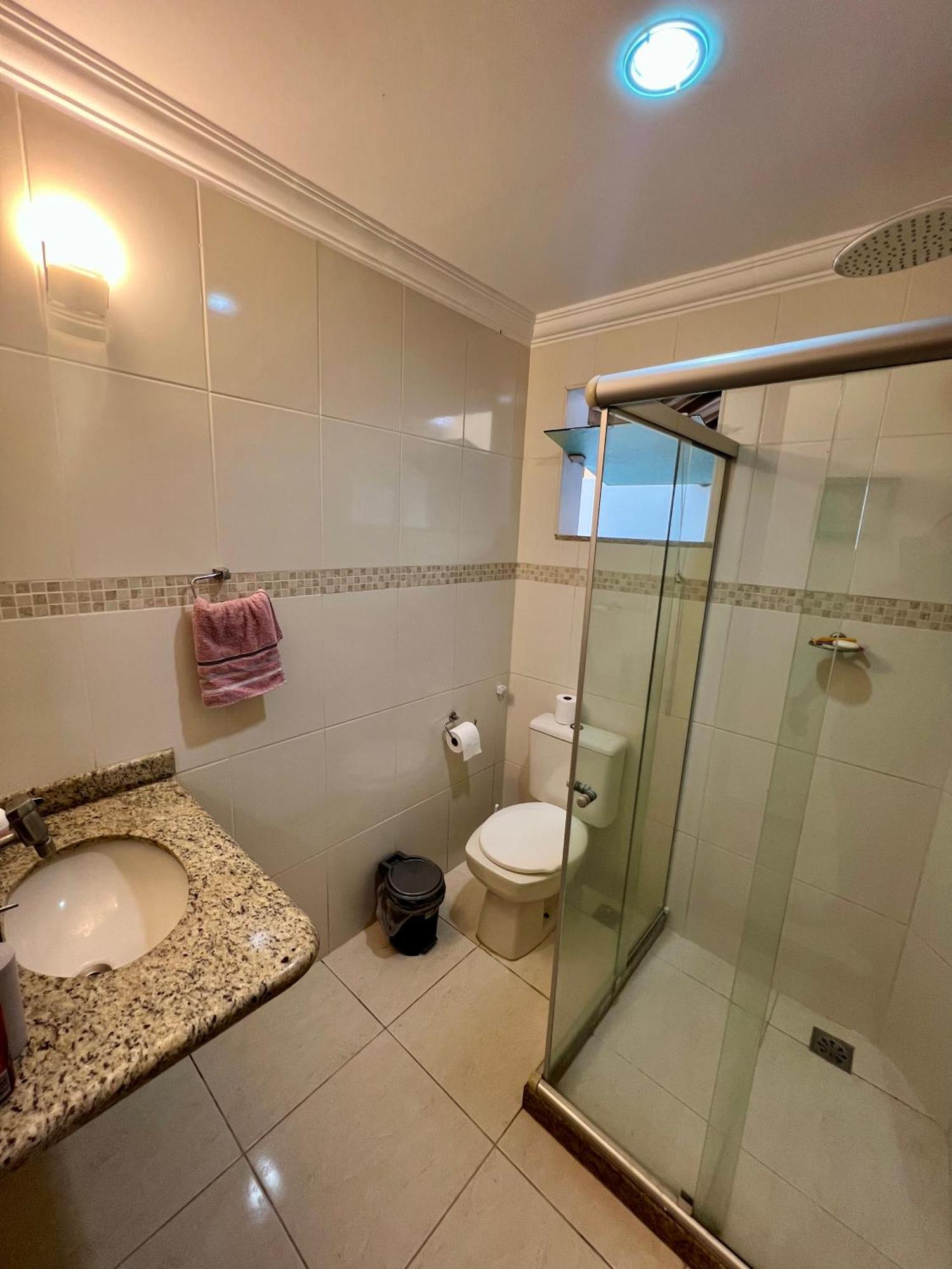 Casa Com Piscina, Churrasqueira E Ar Condicionado Em Condominio Кабо Фрио Екстериор снимка